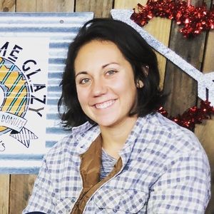 Meet your Posher, Chloe